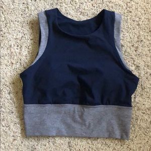 Lululemon sports bra/crop top
